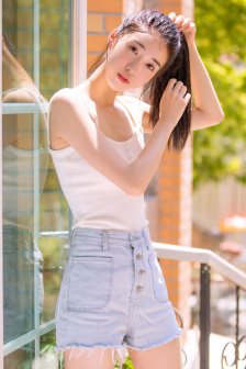 亚洲制服无码欧美